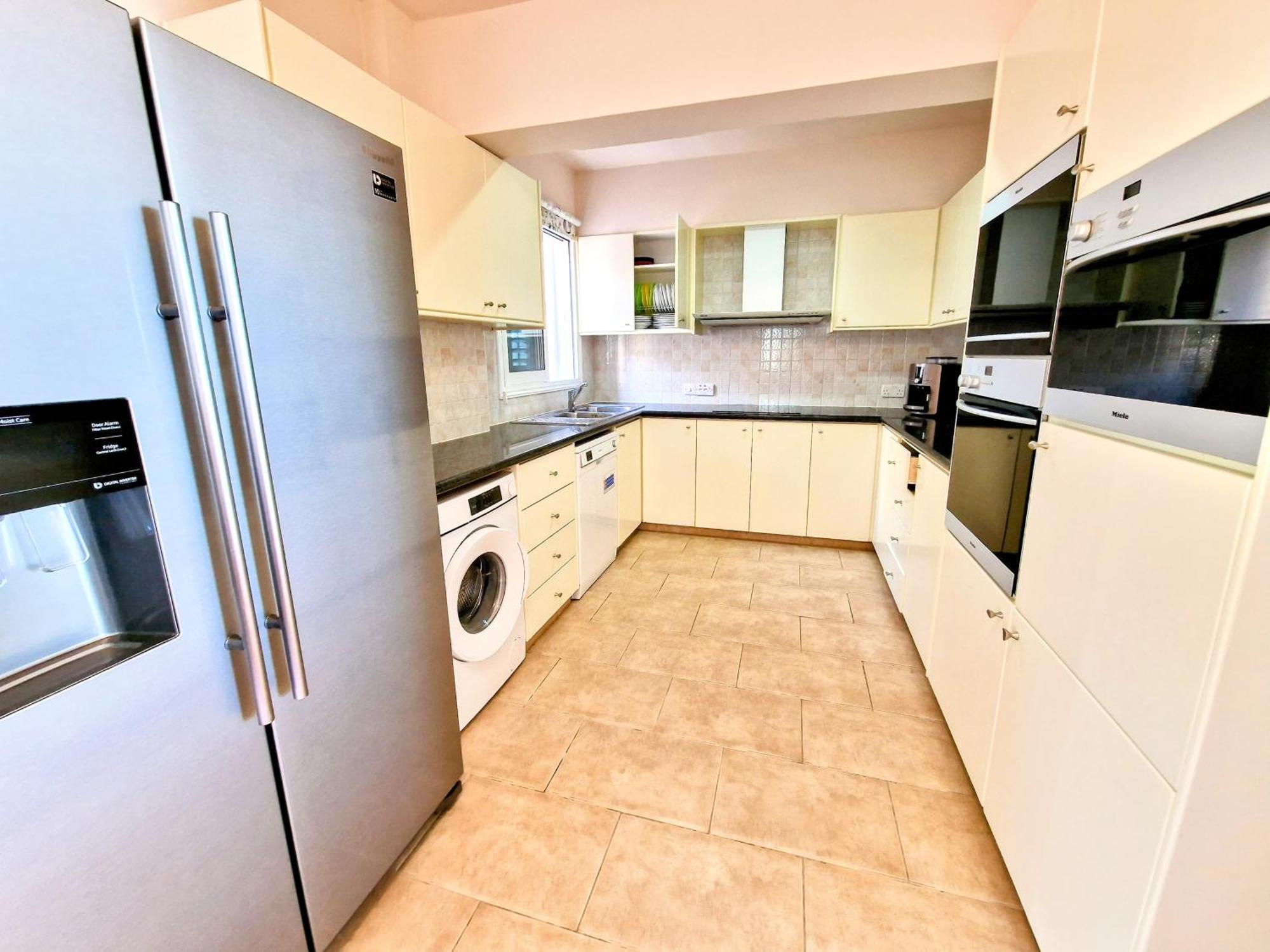 Paphos Central Penthouse エクステリア 写真