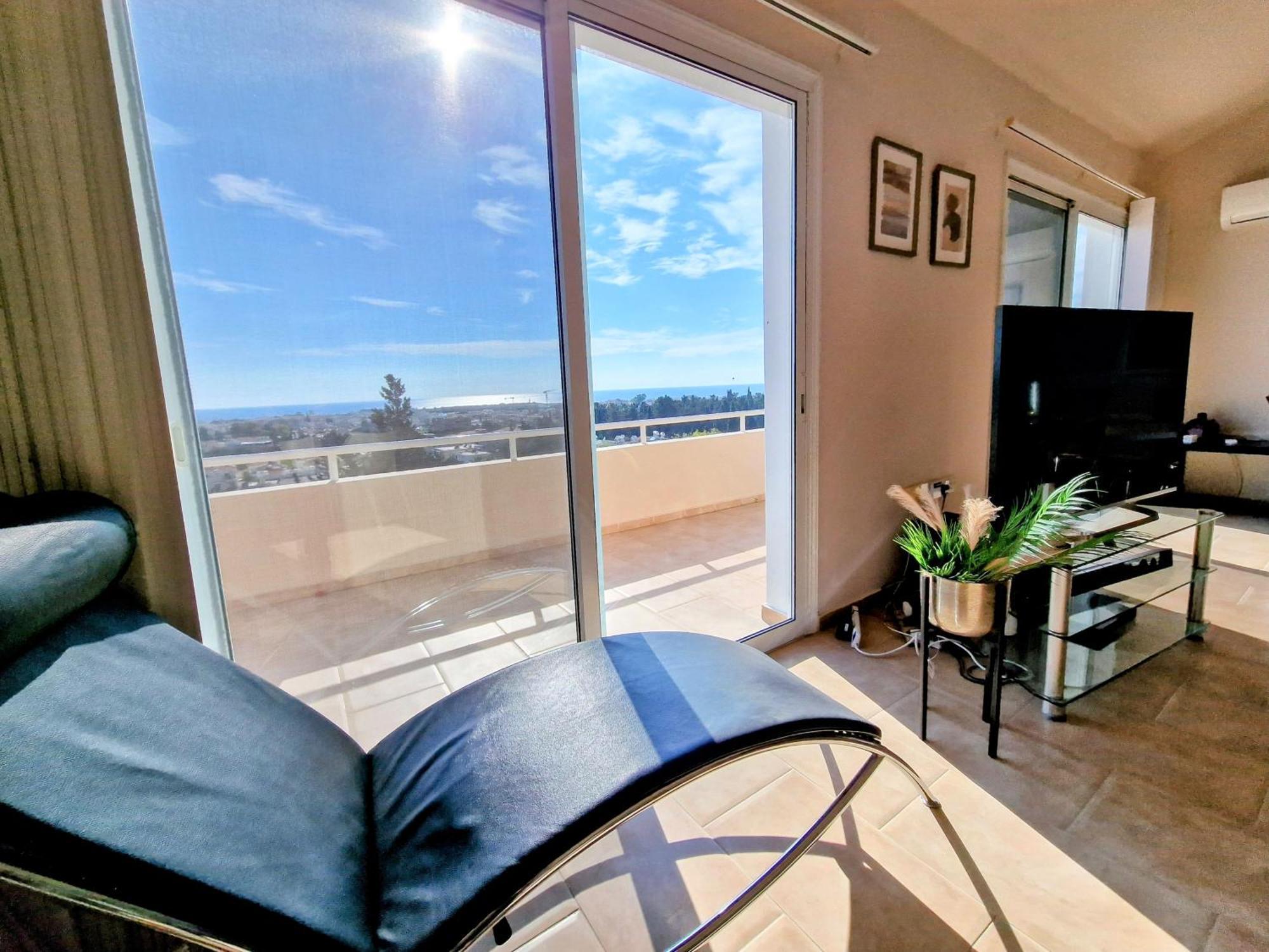 Paphos Central Penthouse エクステリア 写真